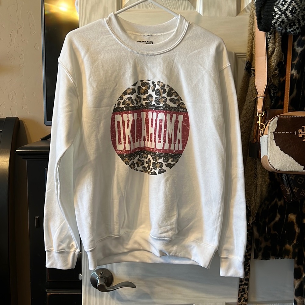 OU sweatshirt